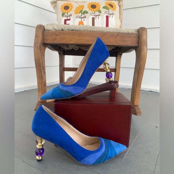 FOWT by Gorgeous Shoes Shoes - NWOB FOWT BLUE GRADIENT WAVE PATTERN POINTED TOE BLUE/TEAL/PURPLE PUMPS SIZE 9.5